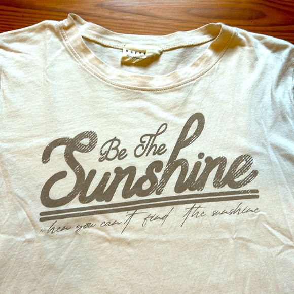 Be the Sunshine tshirt, size small - Picture 2 of 2
